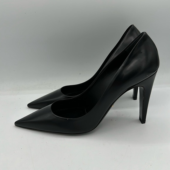 Prada Triangle Show Pointed Toe Pump Heels Black Size 39.5 EU / 9.5 US NIB - Picture 5 of 11